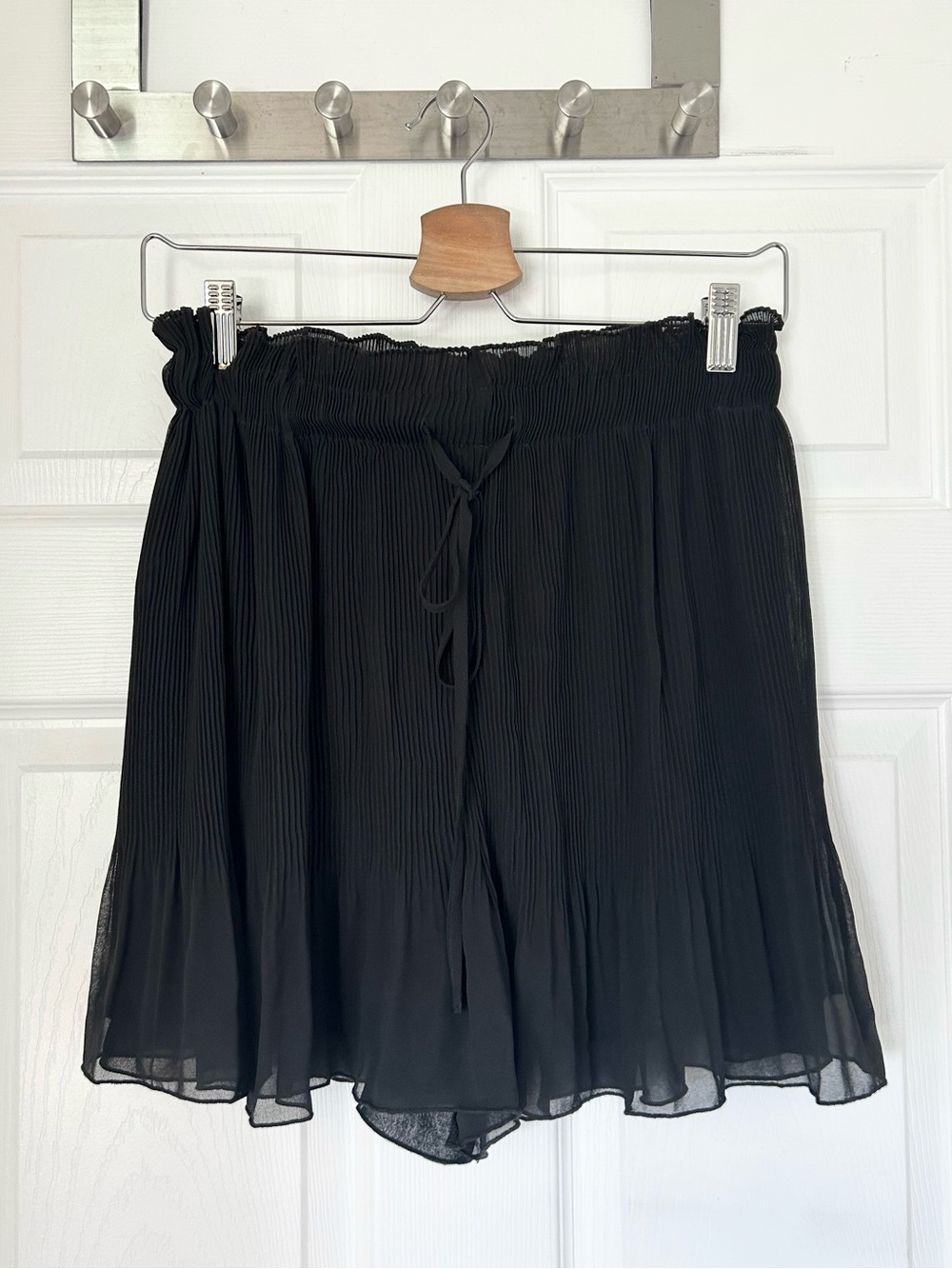 stradivarius Chiffon Short Black Lined - size S